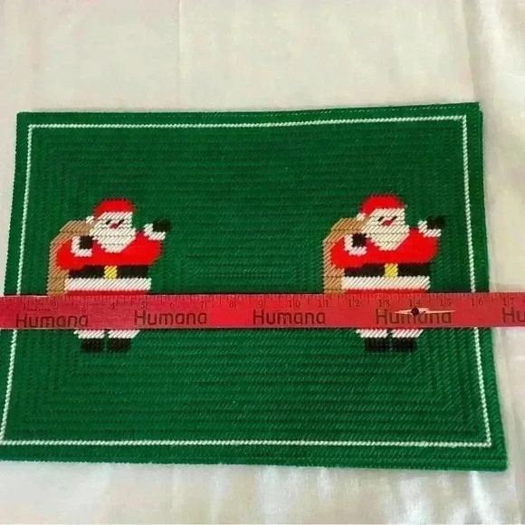 Vintage Plastic and Yarn Christmas Cross-stitch Placemats Santa Holiday 1990’s - Picture 3 of 5